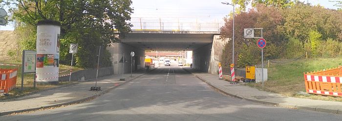 Aufzug Haltestelle Dornwaldsiedlung – Bei Finanzierung Firma dm einbinden